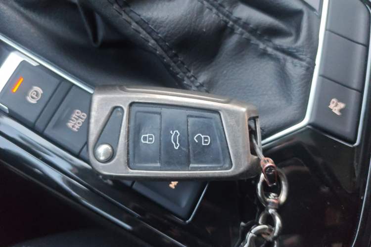 Used Volkswagen Tayron 2023 330TSI Two-Wheel-Drive R-Line High-Energy Version
