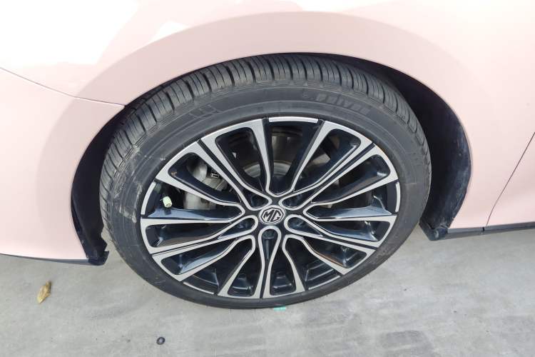 Used MG 7 2023 2.0T Automatic Hunter Luxury Edition
