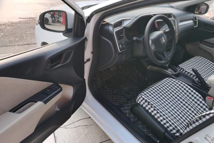 Used Honda Greiz 2016 1.5L CVT Classic Edition
