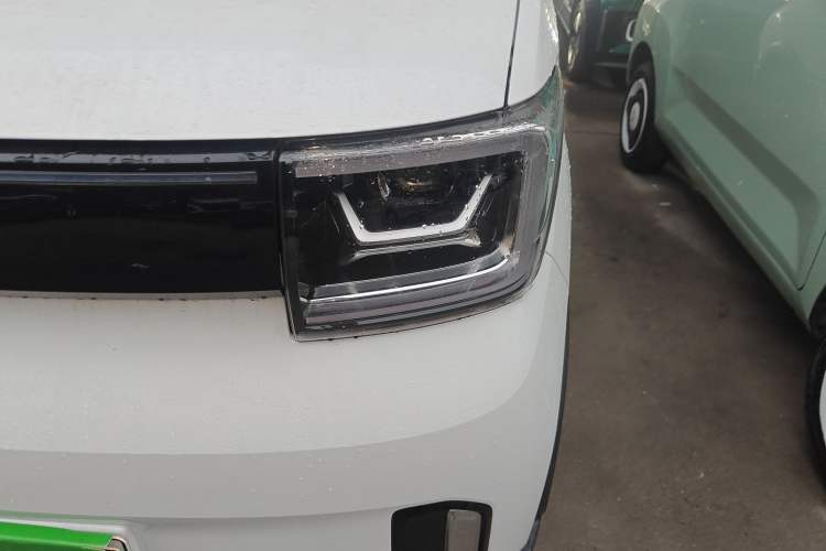 Used Wuling Hongguang MINIEV 2022 GAMEBOY 300km Enthusiast Model with Lithium Iron Phosphate