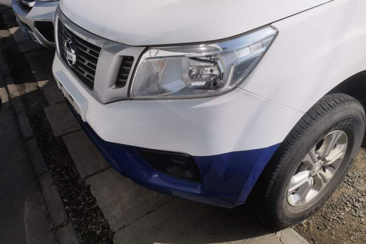 Used Nissan Navara 2019 2.5L Manual Two-Wheel Drive Comfort Version China VI QR25