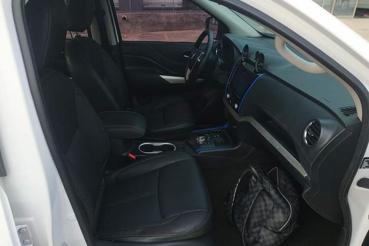 Used Dongfeng Ruichi 6 2020 EV model