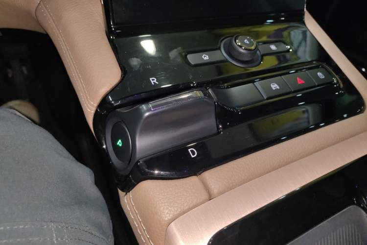 Used Nio ES8 2018 355 km Base Version 7-Seater Edition
