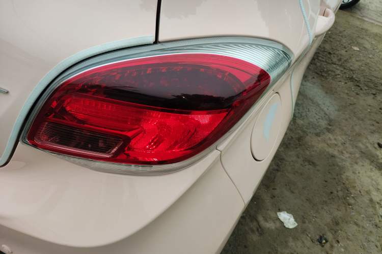 Used Oshan Benni E-Star 2021 National Edition Colorful Version Lithium Iron Phosphate (31.86 kWh)