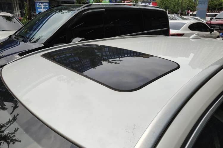 Used Volvo V60 2015 T5 Zhiya Edition
