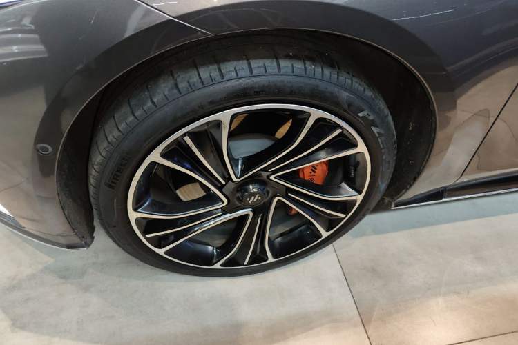 Used  L7 2022 Pro Model