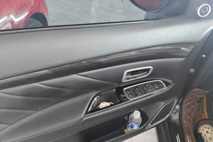 Used Mitsubishi Outlander 2020 2.0L Two-Wheel Drive Enjoyment Version 5 Seats
