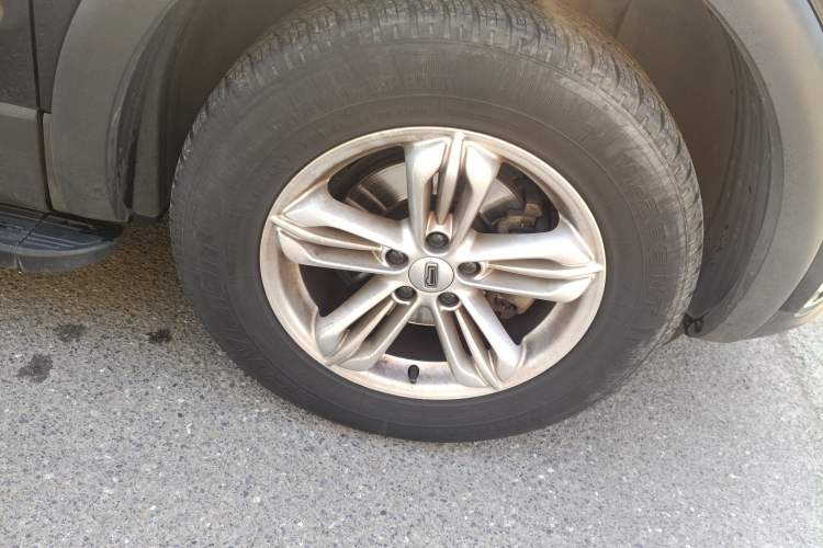 Used Qoros 5 2017 1.6T Automatic Leading Model
