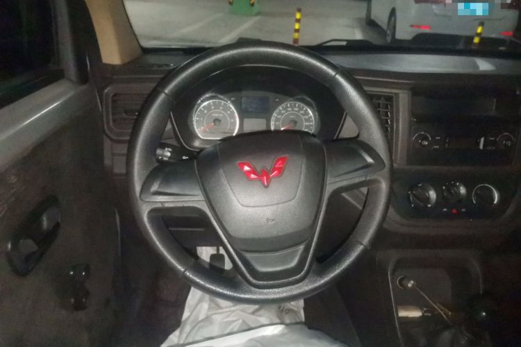 Used Wuling Hongguang V 2022 1.5L Jingqu Version Hydraulic Power Steering LAR
