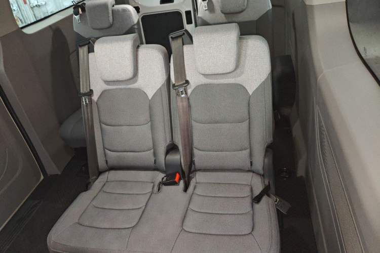 Used SAIC MAXUS Xintu V70 2023 2.0T Elite Edition Automatic Long Wheelbase Low Roof – 6/7 Seats
