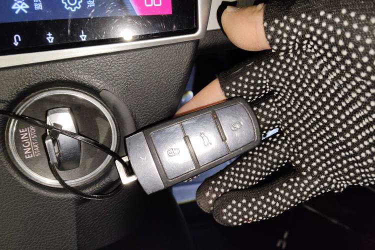 Used Volkswagen Magotan 2013 1.8TSI Premier Model
