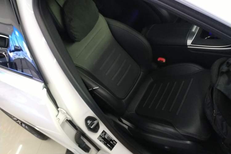 Used Mercedes-Benz C-Class 2023 Second Facelift C 260 L Sport Edition
