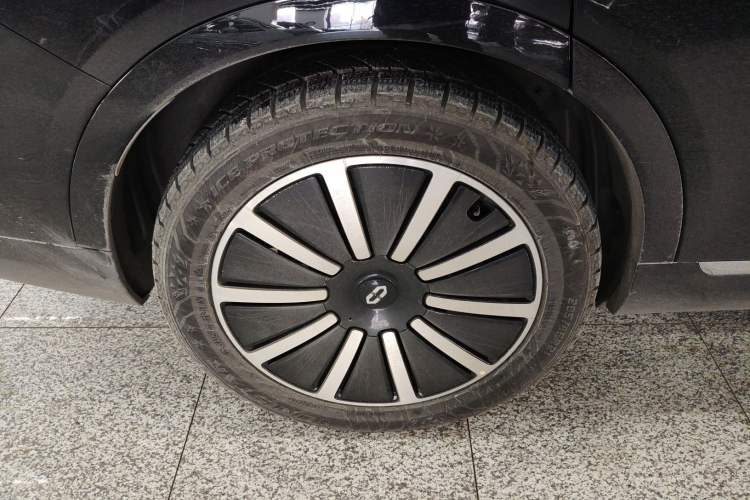 Used Hima AITO M9 2025 Extended-Range Ultra Version 52 kWh 6-Seater