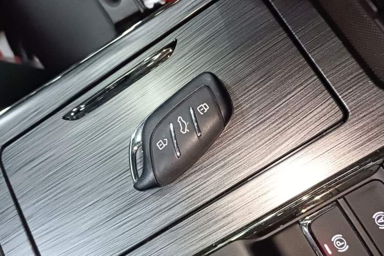 Used Roewe RX5 2021 PLUS 330TGI Automatic National Trend Intelligent Deluxe Edition
