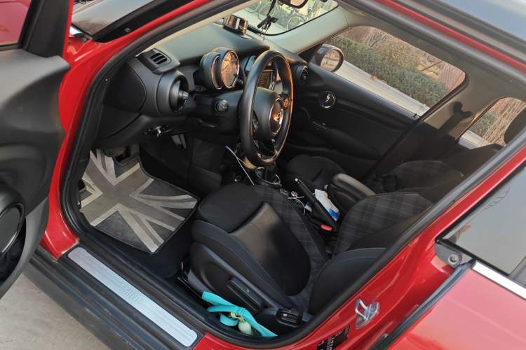 Used  MINI 2016 1.5T COOPER Five-Door Edition
