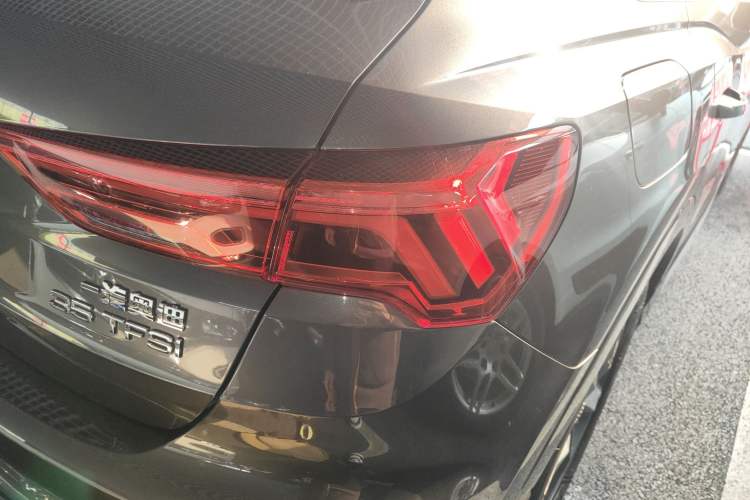 Used Audi Q3 2020 35 TFSI Fashion Dynamic Model
