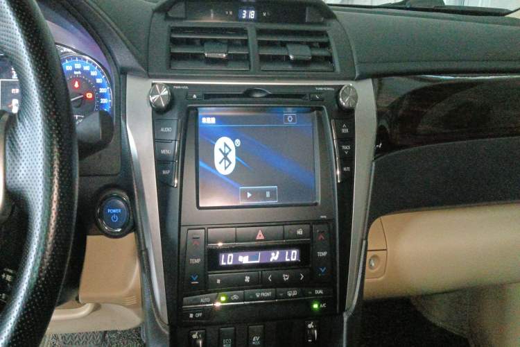 Used Toyota Camry 2015 Dual-Engine 2.5 HG Luxury Navigation Edition
