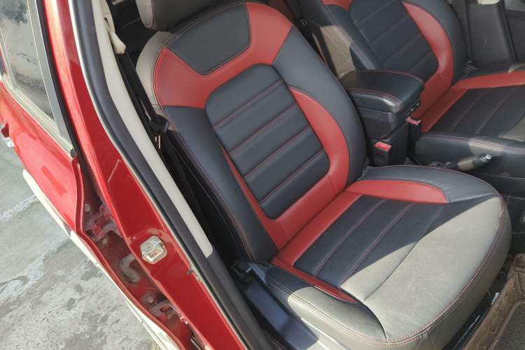 Used Haval H1 2015 1.5L Manual Luxury Model
