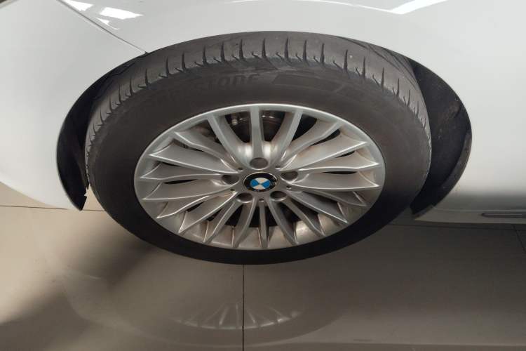 Used BMW 3 Series 2015 320Li Luxury Design Package Premium Edition