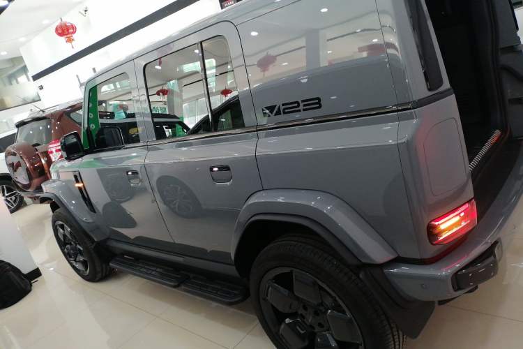 Used  V23 2025 501 Four-Wheel Drive Intelligent Driving Version