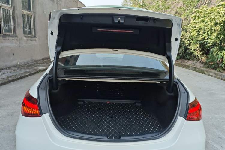 Used Mercedes-Benz C-Class 2022 Restyled C 260 L Sport Edition
