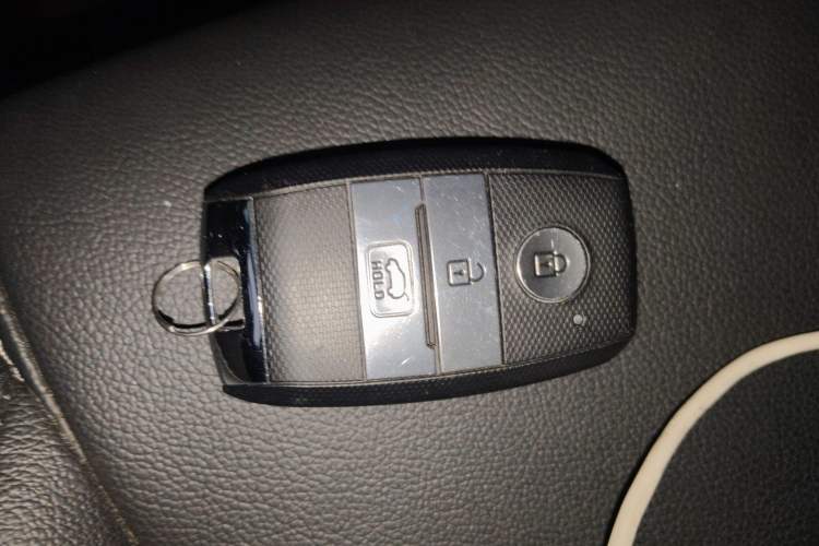 Used Kia KX5 2017 1.6T Automatic Two-Wheel Drive 15th Anniversary Special Edition DLX