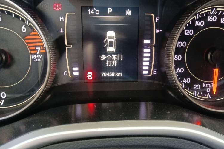 Used  Cherokee 2016 2.4L Leading Edition
