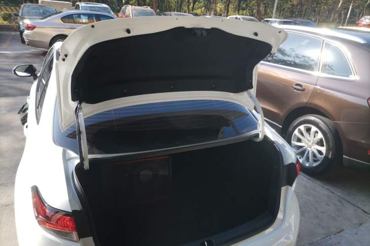 Used Toyota Levin 2023 Smart Electric Hybrid Dual-Engine 1.8L Luxury Edition
