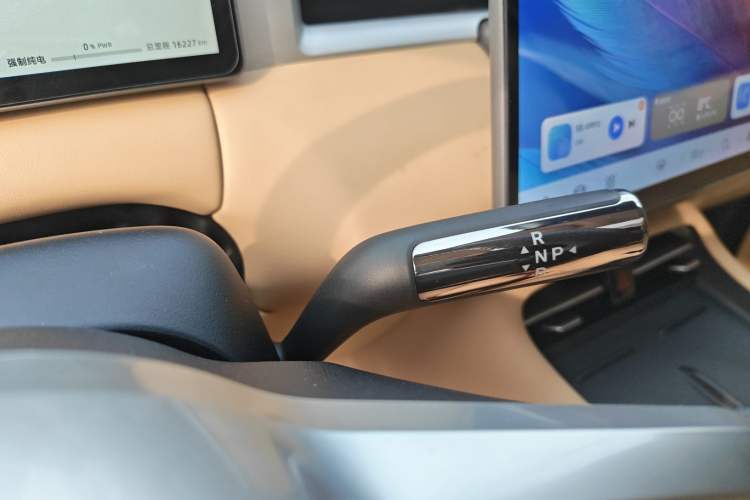 Used  E5 PLUS 2025 165 km Long-Range Version PLUS 7-Seater
