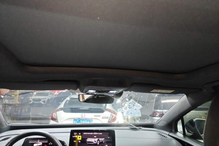 Used Volkswagen ID.4 CROZZ 2021 Long-Range PRO Two-Wheel Drive Version
