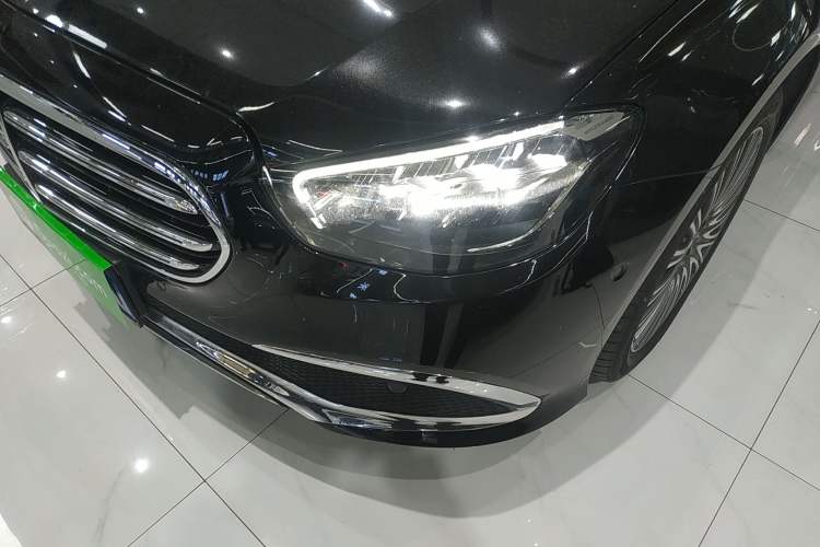 Used Mercedes-Benz E-Class 2023 Updated E 300 L Fashion Edition
