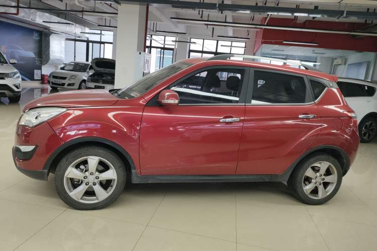 Used Changan CS35 2015 1.6L Automatic Prestige Model China IV Standard
