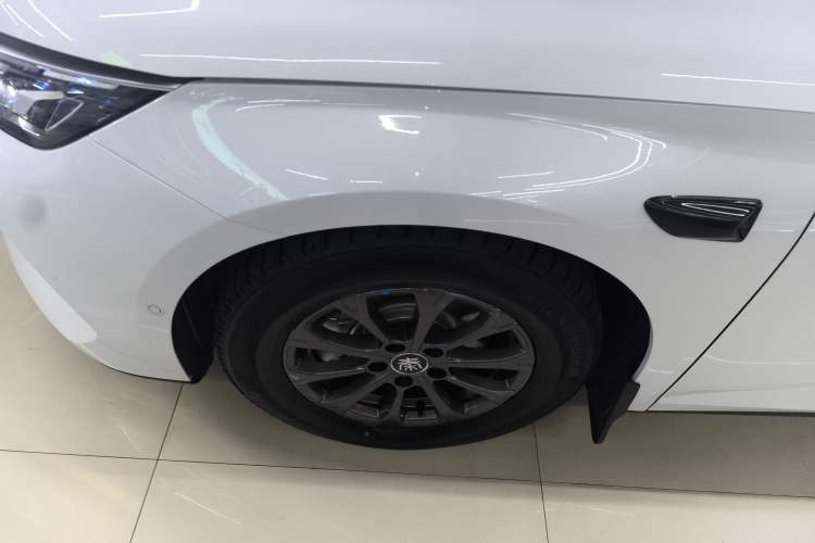 Used BYD Qin L 2025 DM-i Smart Drive 80KM Leading Model
