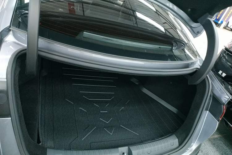 Used BYD Qin L 2024 DM-i 80KM Beyond Model