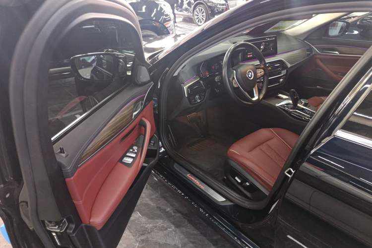 Used BMW 5 Series 2023 530Li Leading Edition Luxury Package
