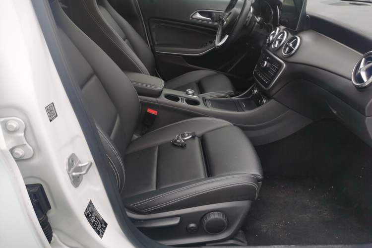 Used Mercedes-Benz GLA 2016 GLA 220 4MATIC Fashion Edition
