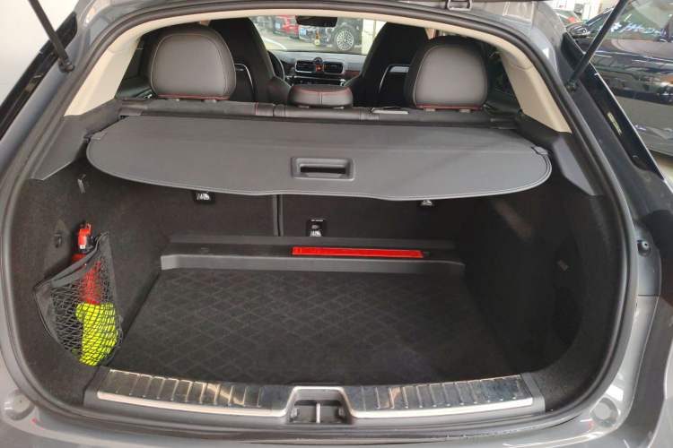 Used Lynk & Co 02 2018 1.5T DCT Two-Wheel Drive Pro Version China V Emission Standard
