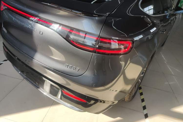 Used Hima Luxeed R7 2024 All-Electric 802 km Max
