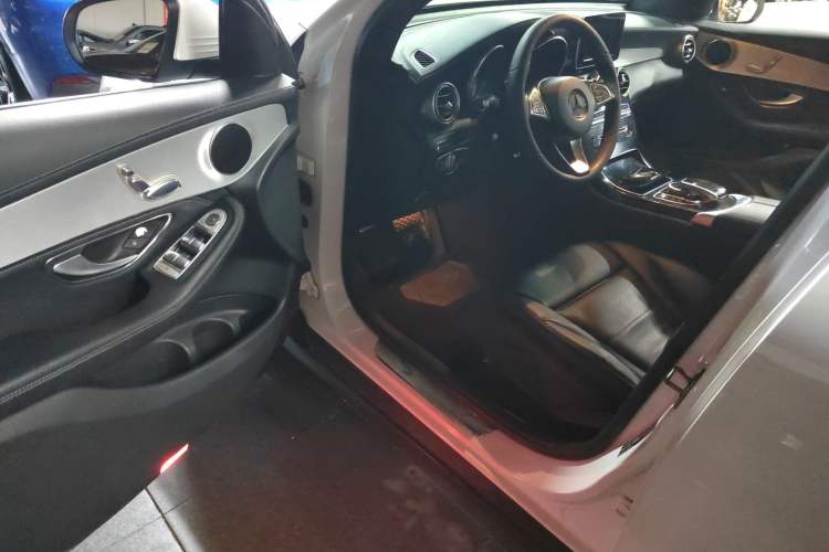 Used Mercedes-Benz GLC 2017 GLC 200 4MATIC
