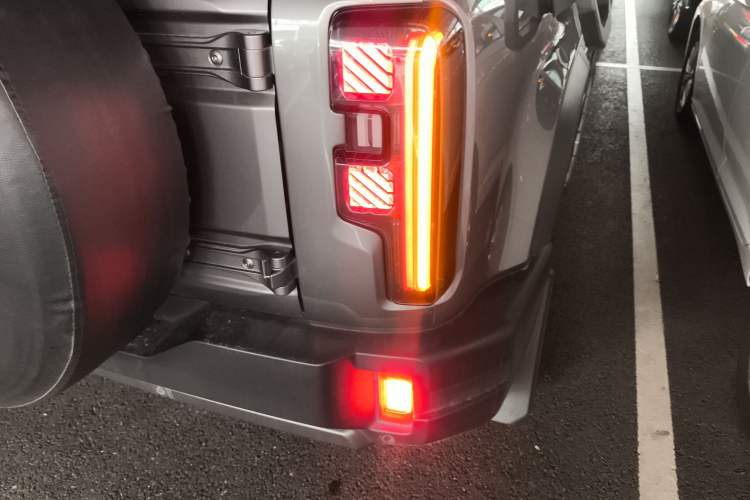 Used Beijing Auto BJ40 2024 2.0T All-New Urban Hunter Edition Pioneer Type
