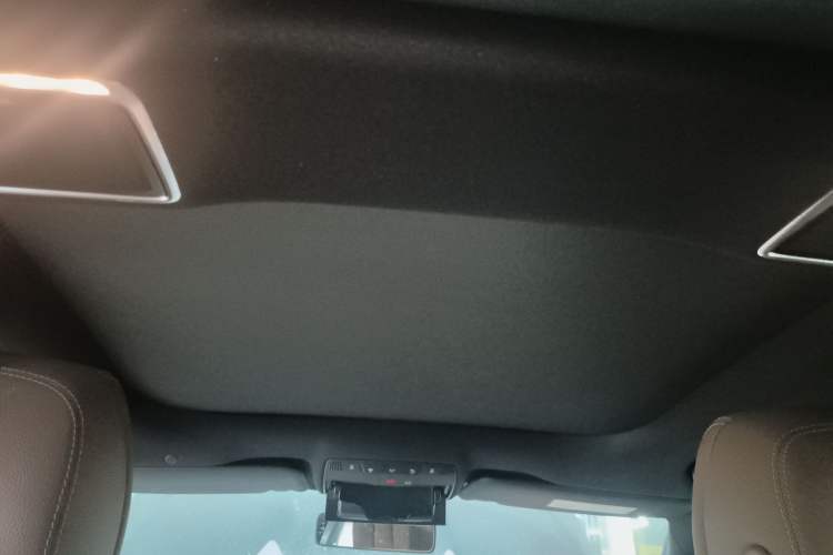 Used Mercedes-Benz E-Class New Energy 2023 E 350 e L Plug-in Hybrid Sports Sedan