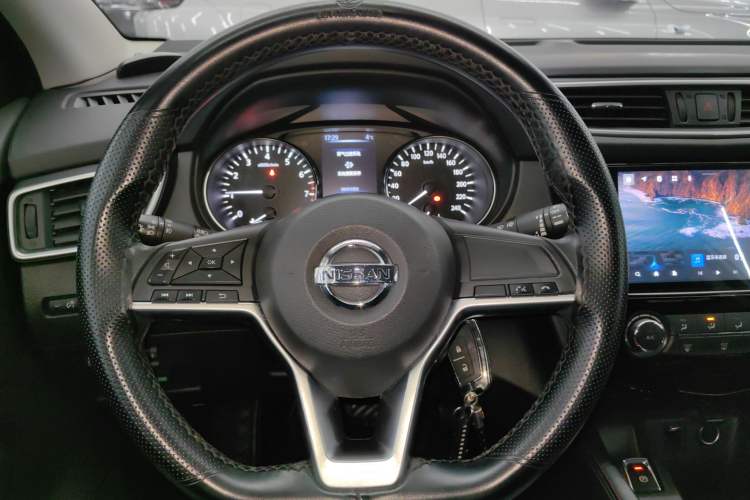 Used Nissan Qashqai 2021 2.0L CVT Smart Enjoyment Version
