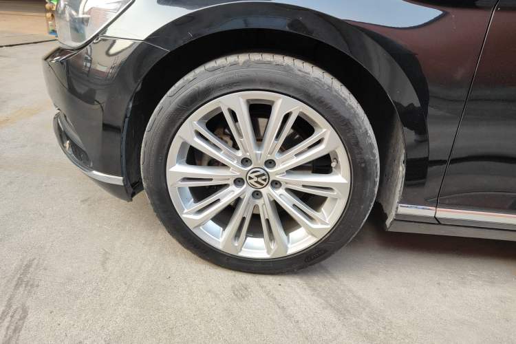 Used Volkswagen Magotan 2018 280TSI DSG Leading Model
