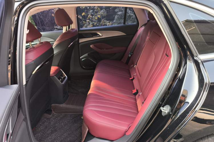 Used Hongqi H5 2024 1.5T DCT Smart Connect Flagship Edition
