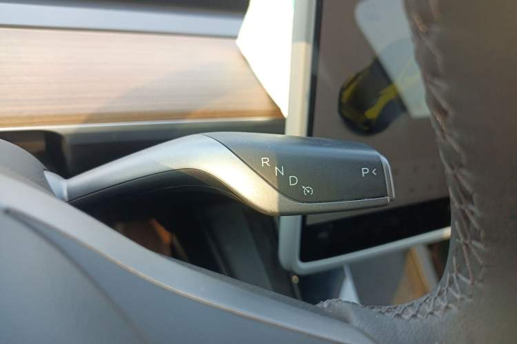 Used Tesla Model Y 2021 Long-Range All-Wheel-Drive Version 3D7
