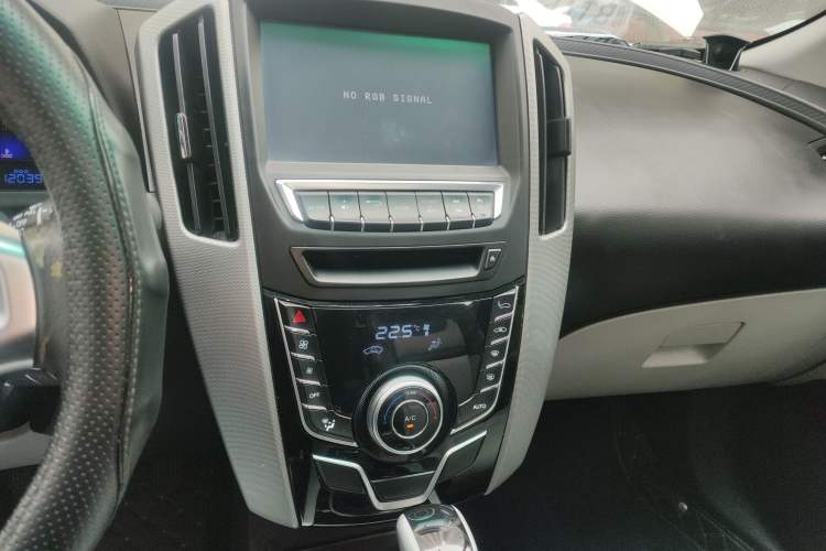 Used Luxgen U6 SUV 2014 1.8T Fashion Edition
