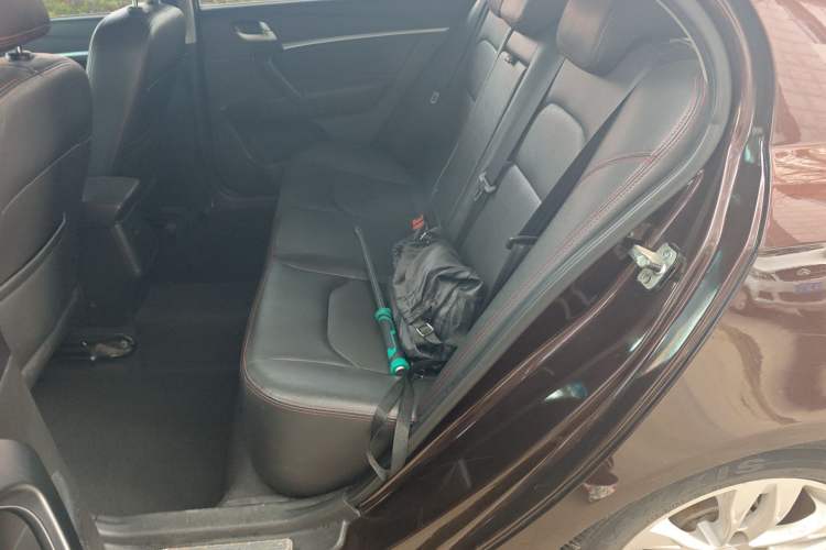 Used Geely Auto Emgrand 2015 Sedan 1.5L CVT Upward Version