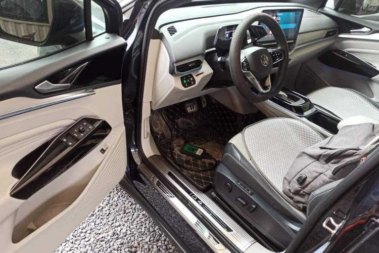 Used Volkswagen ID.4 CROZZ 2021 Long-Range Lite PRO Two-Wheel Drive Version
