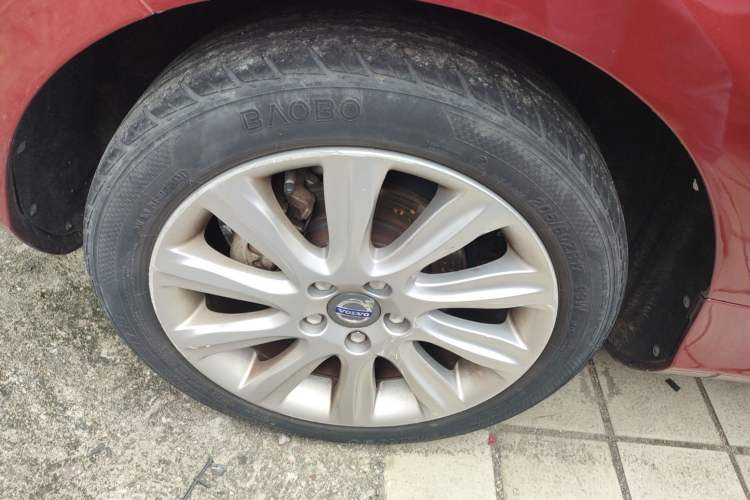 Used Volvo V40 2015 1.6T Zhiya Edition
