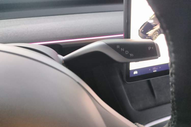 Used Tesla Model Y 2023 Rear-Wheel-Drive Version
